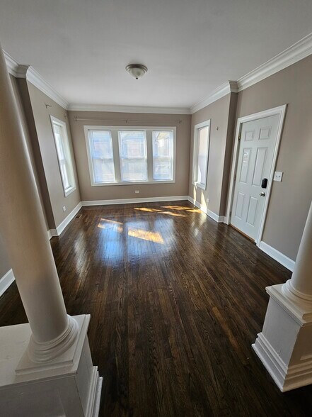 Building Photo - 8539 S Colfax Ave