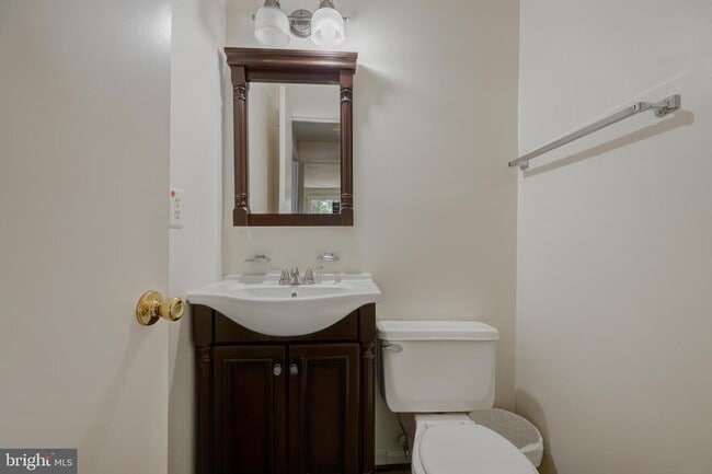 Building Photo - 5607 Castlebury Ct