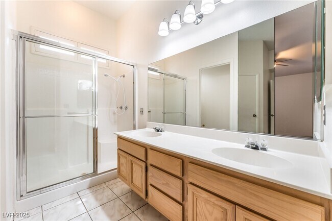 Building Photo - 5209 Velazco Ln