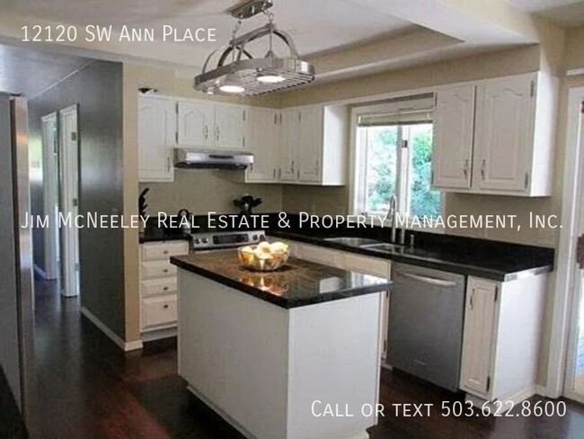 Building Photo - Well Maintained Tigard Home on the Edge of...