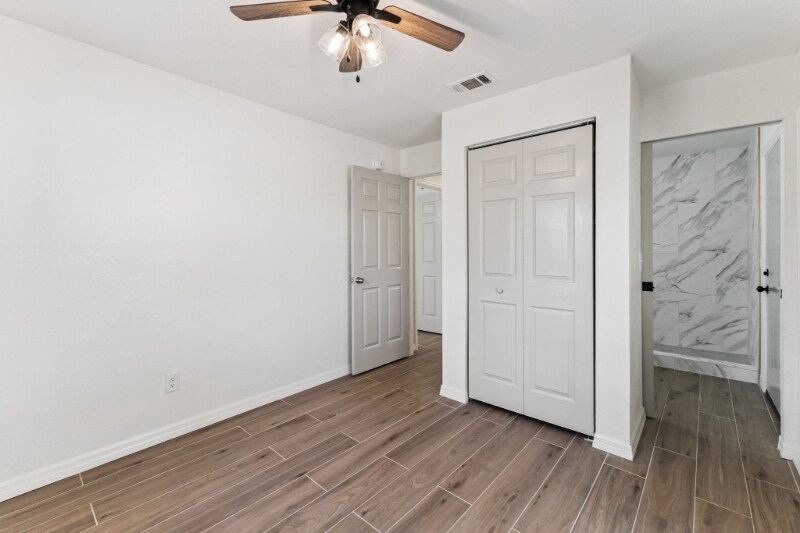 Building Photo - 431 Sheldon St