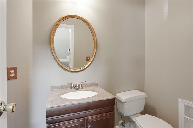 Building Photo - 312 Eagle Way