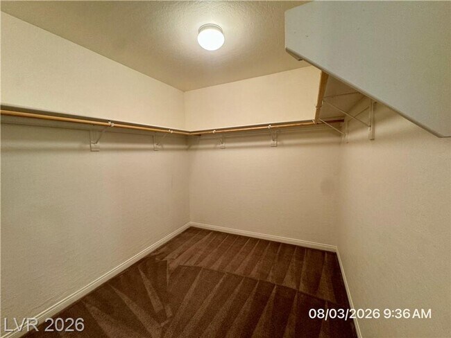 Building Photo - Beautiful 4BR Home with Huge Loft, Gourmet Kitchen & Covered Patio