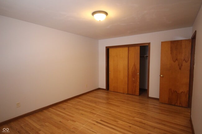 Building Photo - 806 Thorndale St