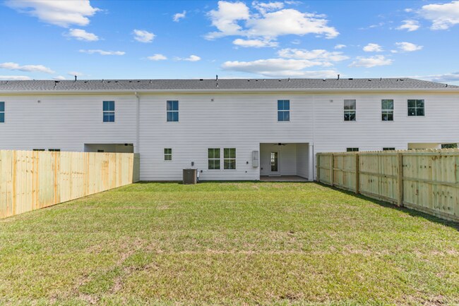 Building Photo - 208 Clifton Dr