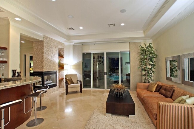 Building Photo - LUXURY LIVING W/ LAS VEGAS STRIP VIEWS!!