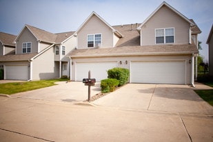 Building Photo - 1204 Riviera Dr