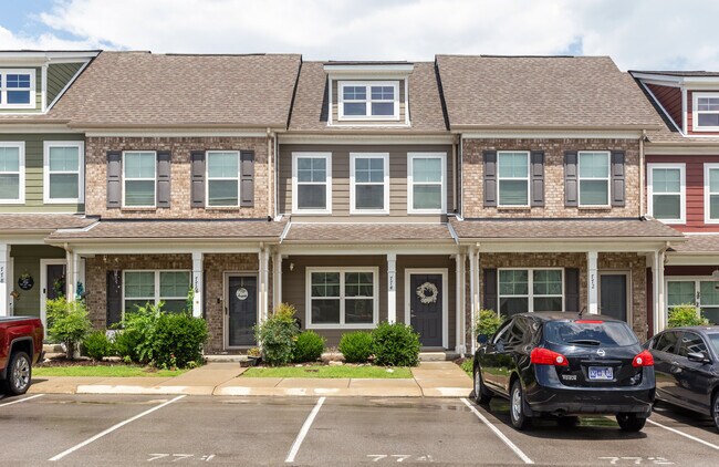 Building Photo - 774 Bradburn Village Way