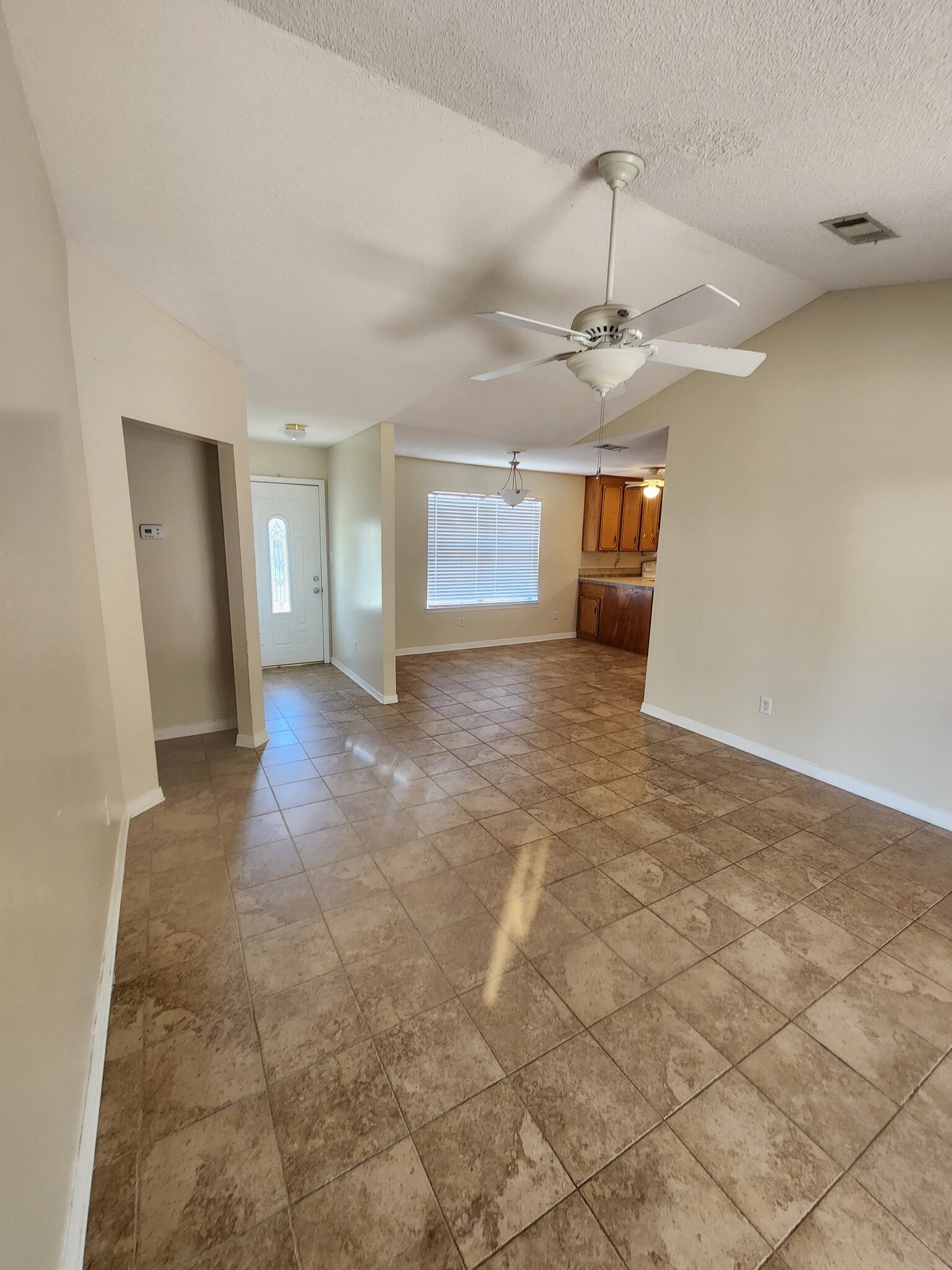Living room - 2251 Sparrow Ln