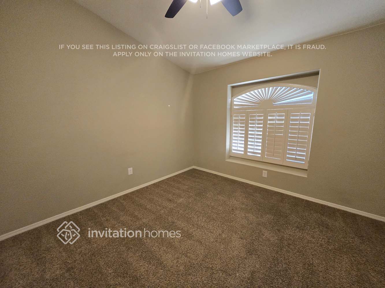 Building Photo - 8108 Divernon Ave