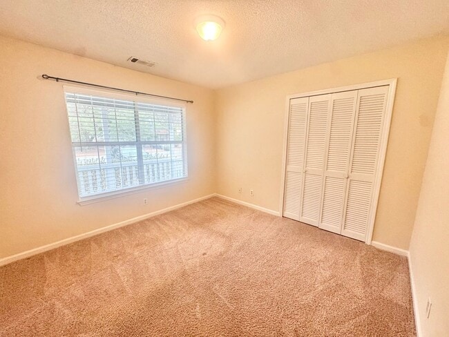 Building Photo - 4 Bedroom Home in Georgetown – Savannah, GA