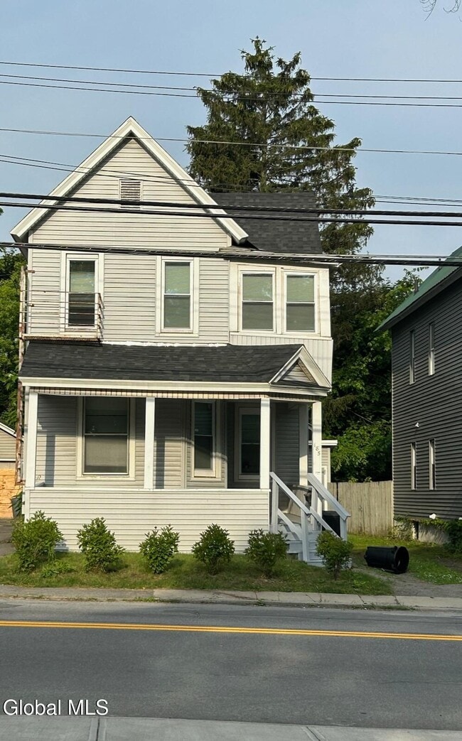 Primary Photo - 185 Market St