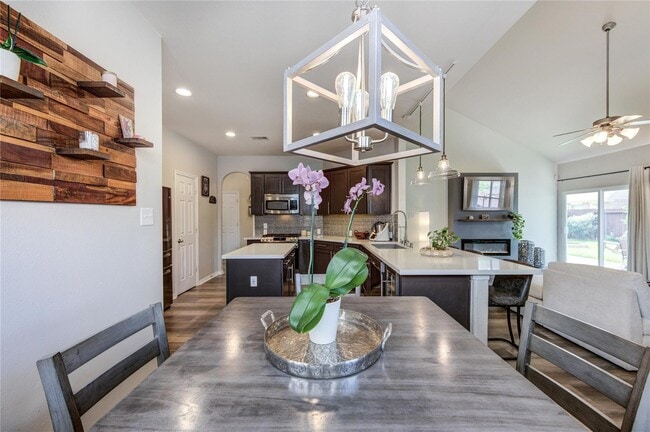 Building Photo - 26614 Becker Pines Ln