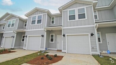 Building Photo - 1635 Iroquois Ct