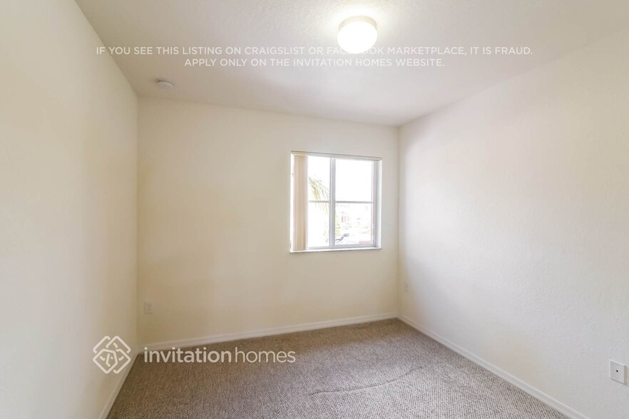 Building Photo - 1823 SW 89th Terrace