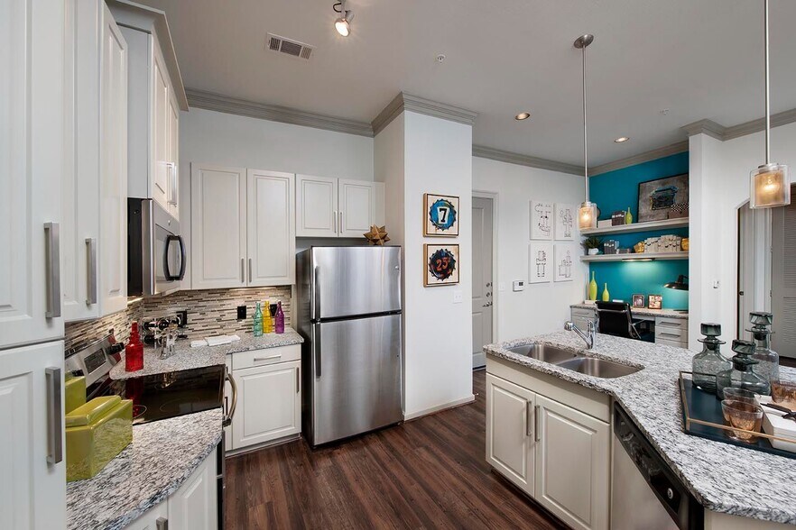 Avery at Harpers Preserve 17116 Harpers Trace Conroe TX 77385