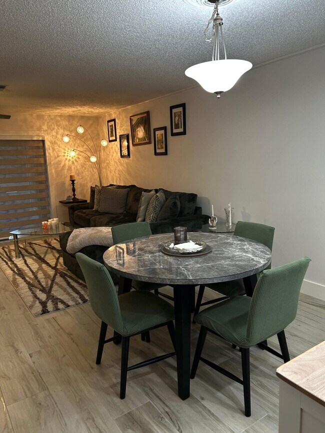 Building Photo - 369 Waterside Dr