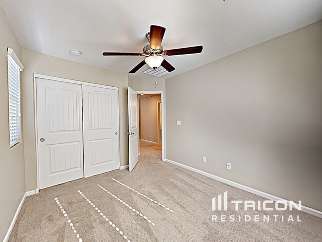 Building Photo - 12572 W Hummingbird Terrace