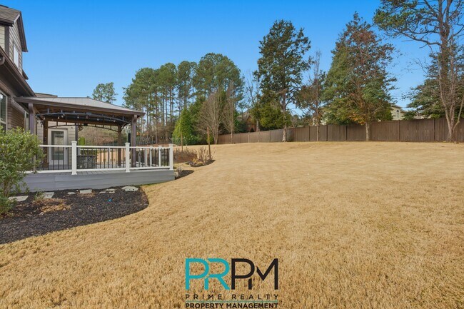 Building Photo - 129 Griffith Hill Way