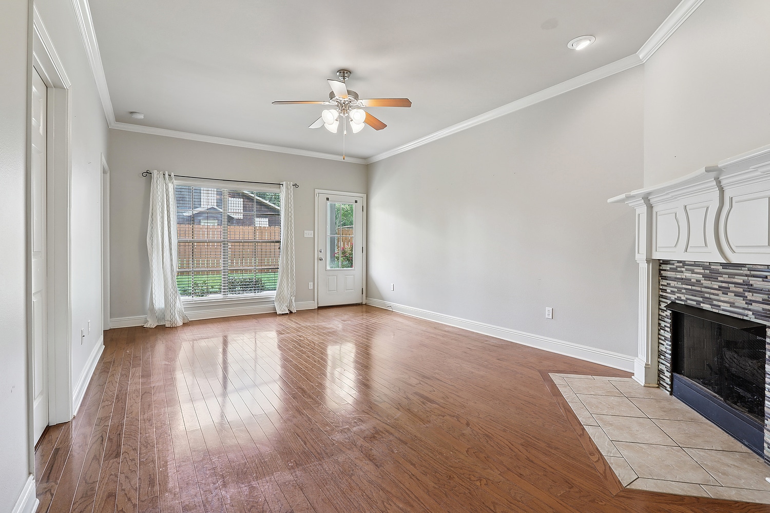 Building Photo - 11510 Southfork Ave