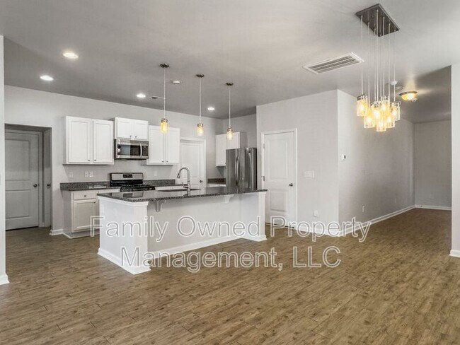Building Photo - 205 Cypress Marsh Rd