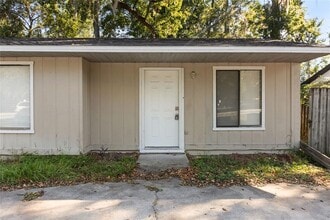 Building Photo - 1031 SW 61st St