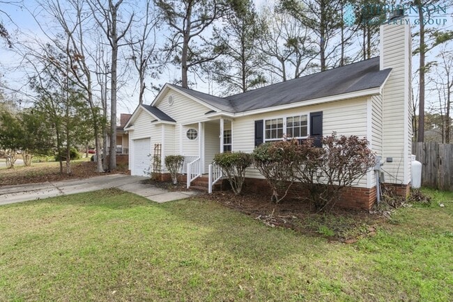 Building Photo - Chapin home