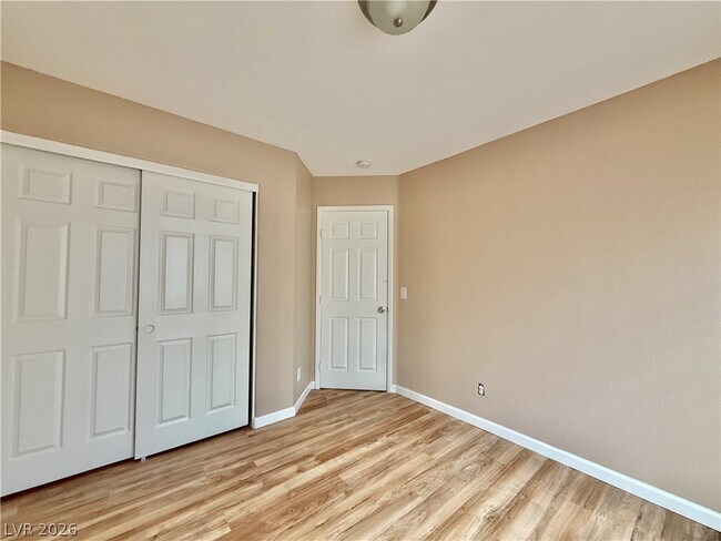 Building Photo - 9070 Vintage Wine Ave