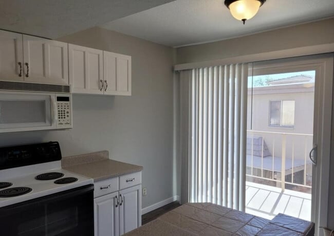 Building Photo - 17019 E Calle Del Oro