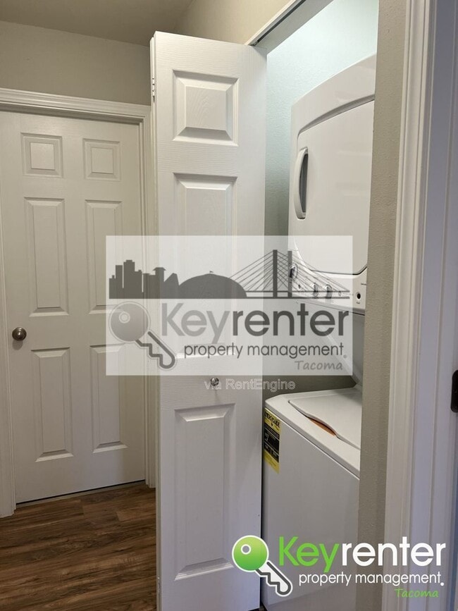 Building Photo - 348 Harvard Ave