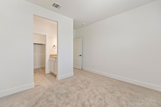 Building Photo - Spacious Two-Story Stunner in Leander