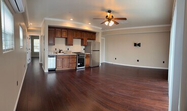 Building Photo - 4738 Hillcrest Ave