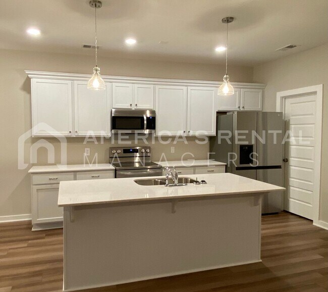 Building Photo - MOVE IN SPECIAL!! Home for Rent in Jasper, AL!!! AVAILABLE NOW!! Sign a 13 Month Lease by 7/15/26...