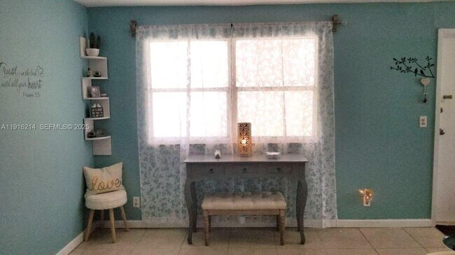 Building Photo - 116 Tuscany B