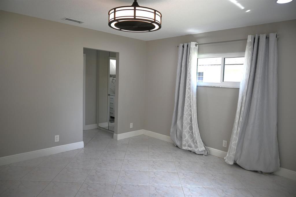 Building Photo - 9746 Lancaster Pl