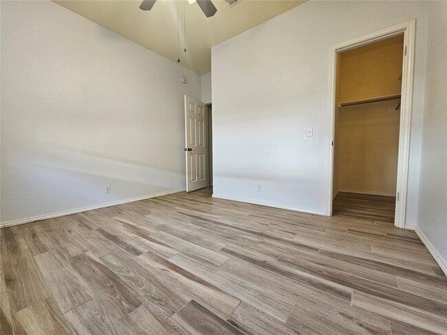 Building Photo - 8506 Hillrock Dr
