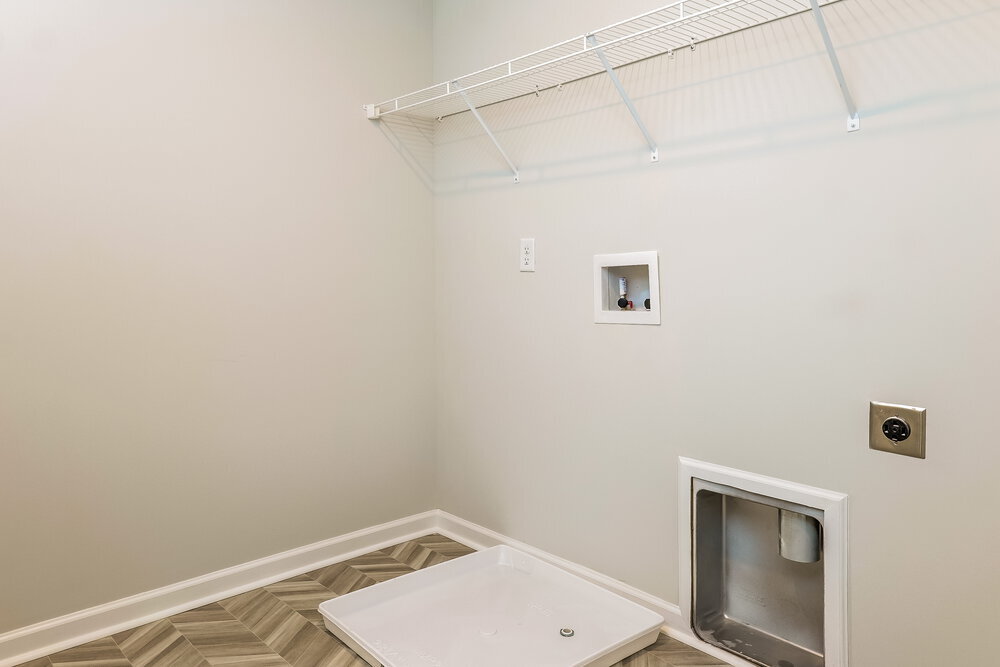 Building Photo - 621 Samuel