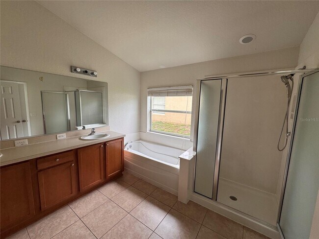 Building Photo - 3993 SW 58th Ave