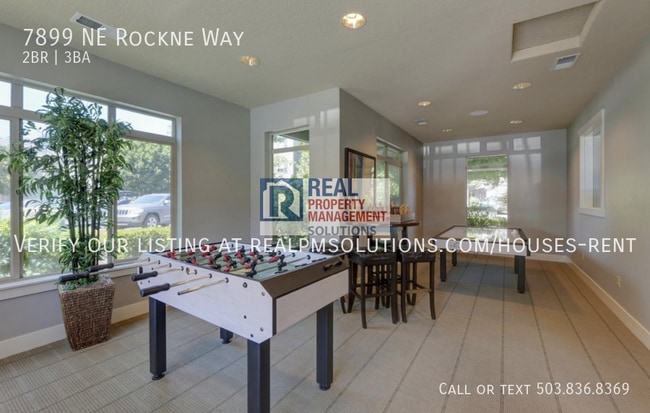 Building Photo - 7899 NE Rockne Way