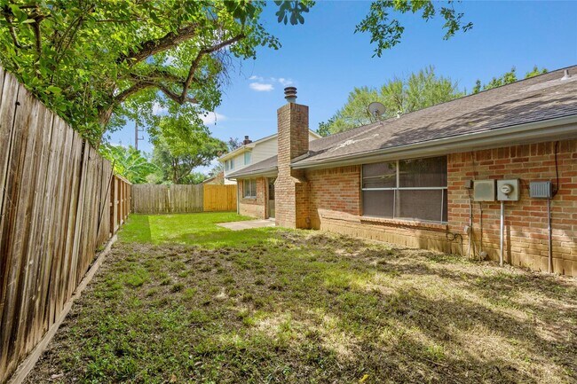 Building Photo - 2315 Woodstream Blvd