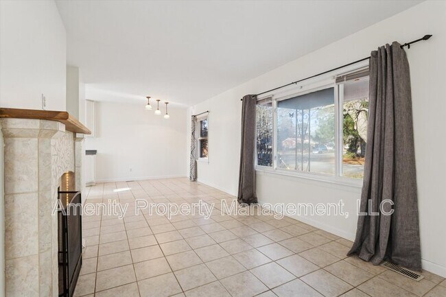 Building Photo - 139 Nicewood Dr