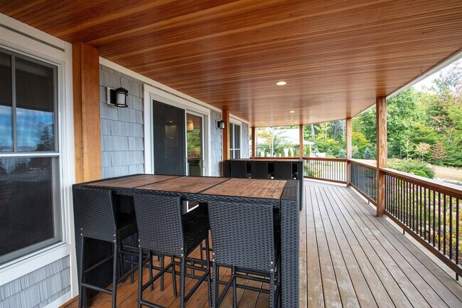 Building Photo - 13 Autumn Ln