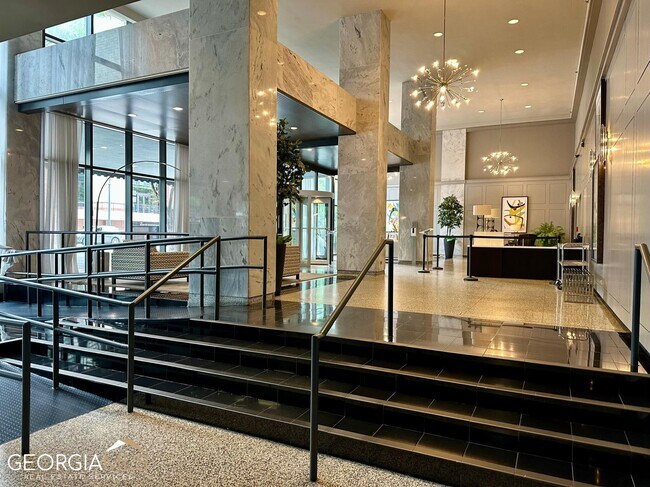 Building Photo - 620 Peachtree St NE