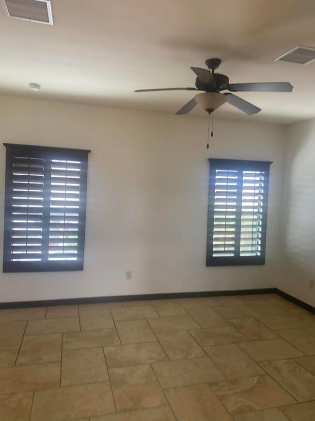Building Photo - 12821 Little Misty Ln