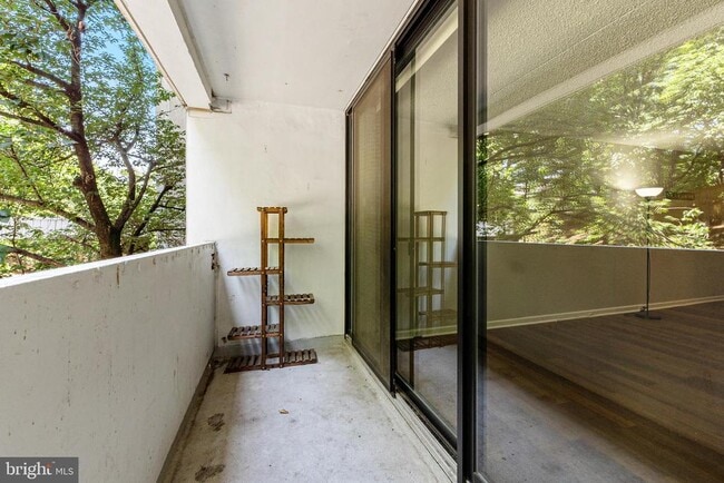 Building Photo - 5911 Edsall Rd