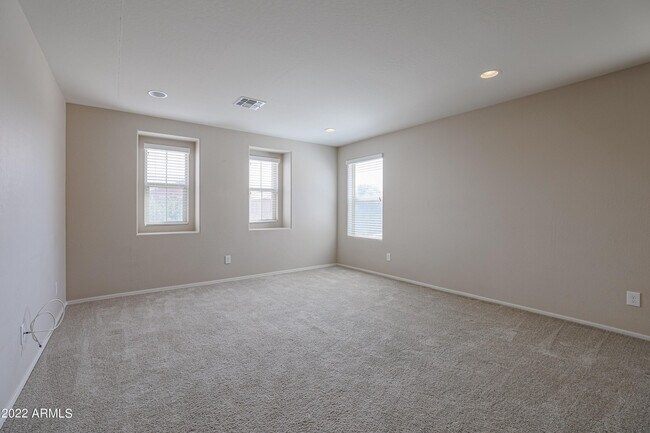 Building Photo - 12108 W Range Mule Dr