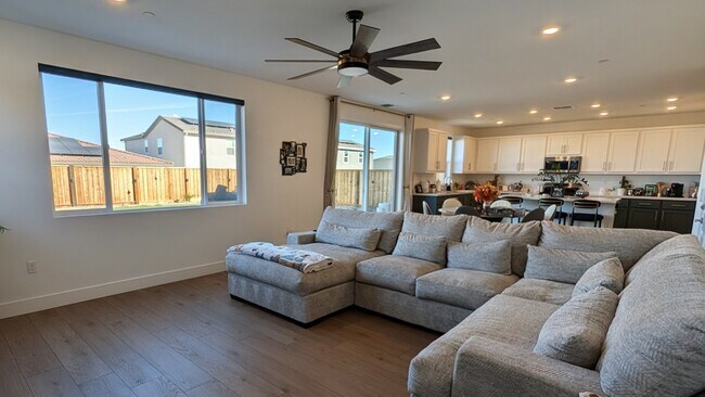 Building Photo - 2133 Verde Ranch Rd