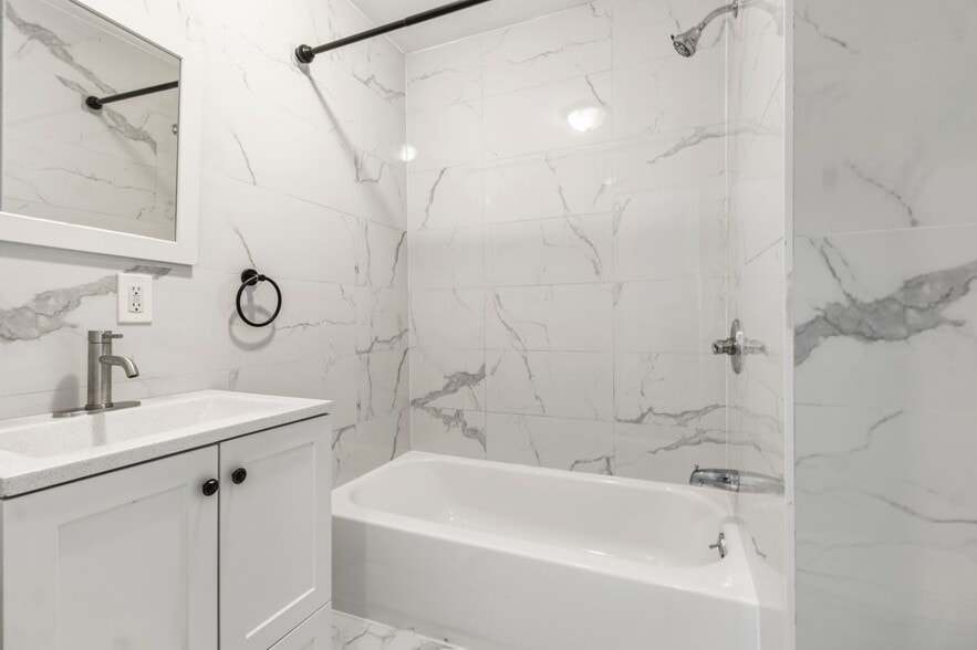 Building Photo - 322 Rutherford Blvd