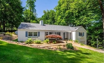 Building Photo - 3562 Forest Rd