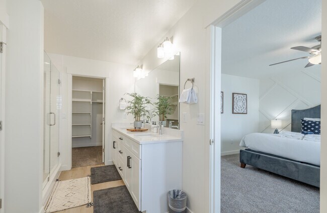 Building Photo - 408 S 680 E
